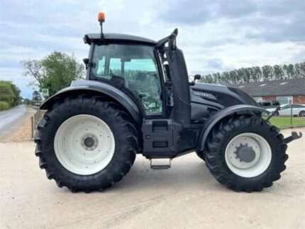 Valtra T234D - Tracteur agricole